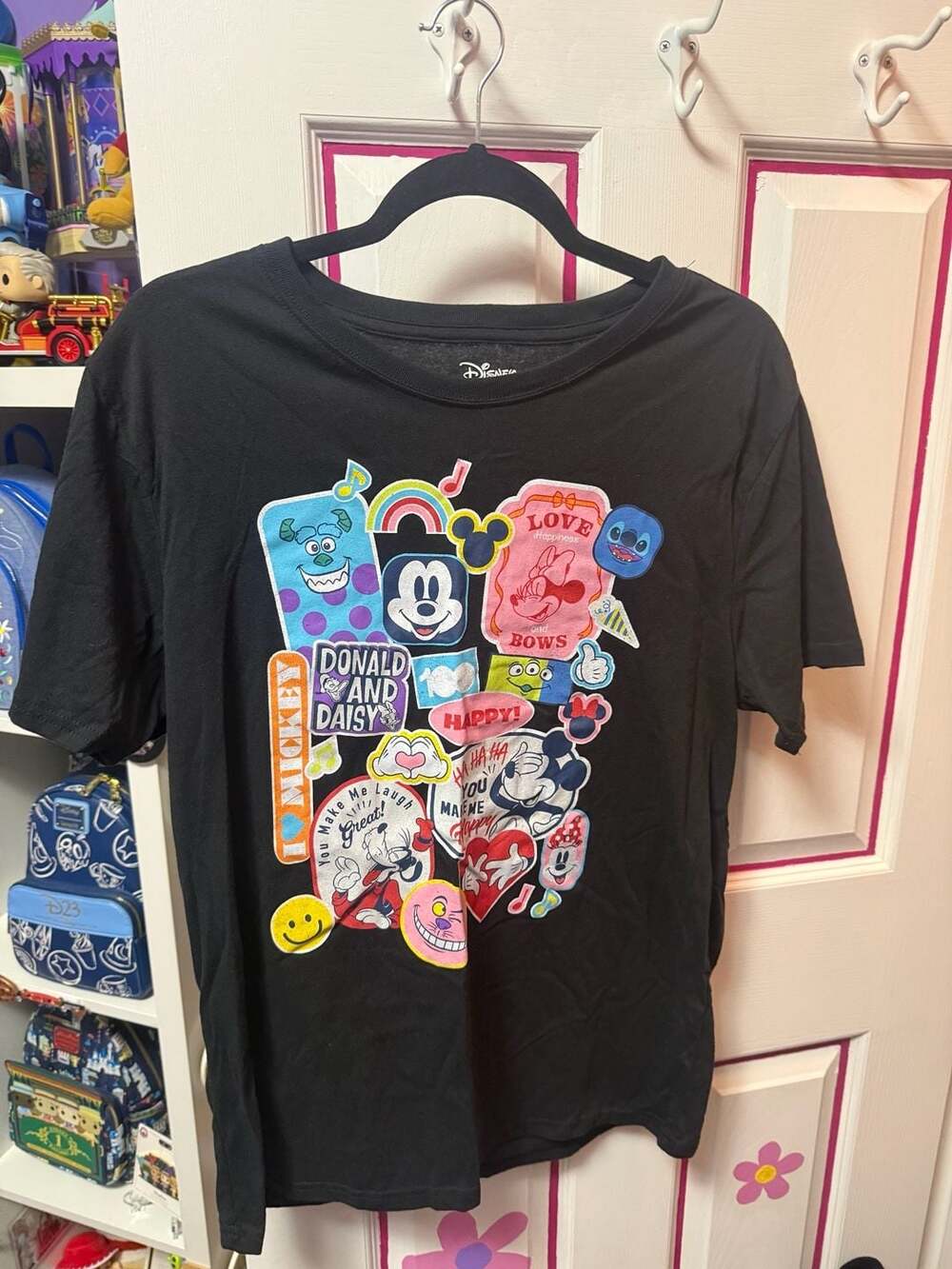 Disney 100 Character Collage Graphic T-Shirt Size L Black
